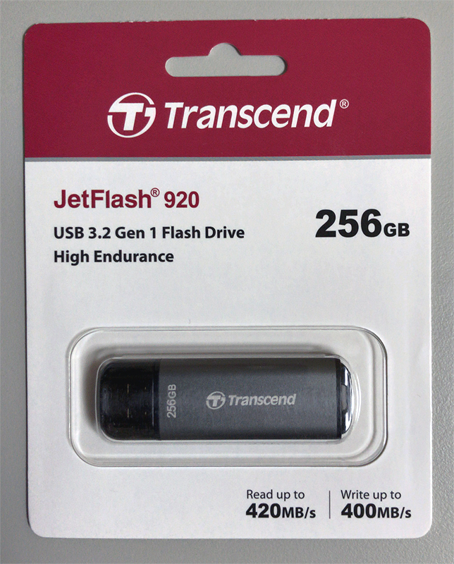 『JetFlash 920 256GB（TS256GJF920）』パッケージ